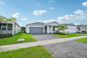 South Florida-Azalea-8953 Dahlia Cir Port St. Lucie, FL, 34986-004