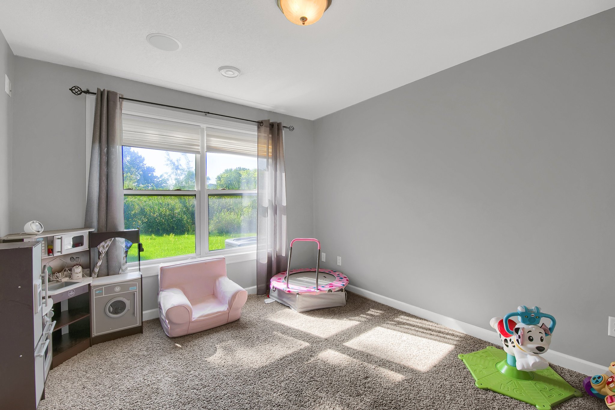 8954 Comstock Ln N, Maple Grove, MN 55311, USA Photo 16