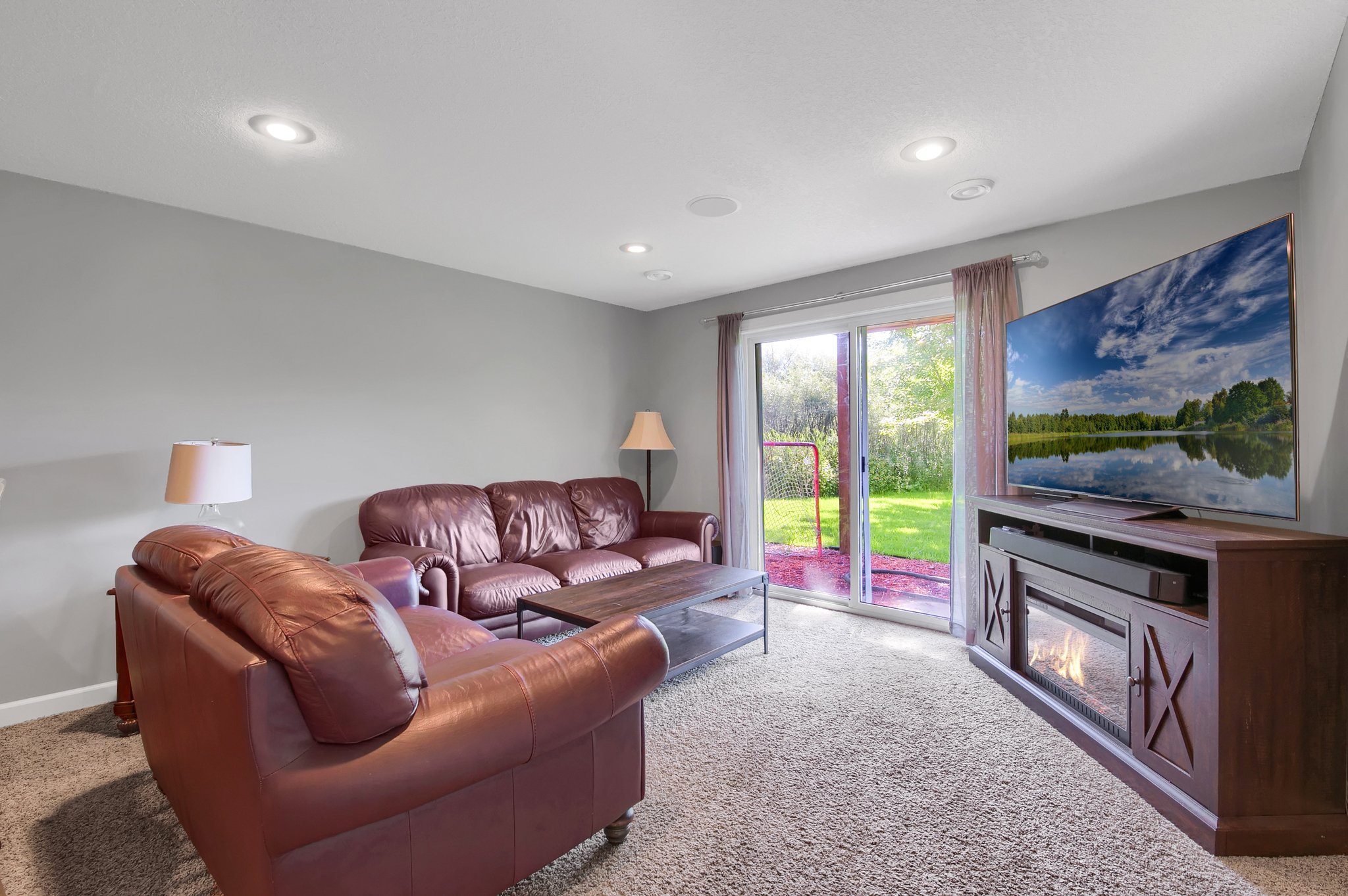 8954 Comstock Ln N, Maple Grove, MN 55311, USA Photo 17