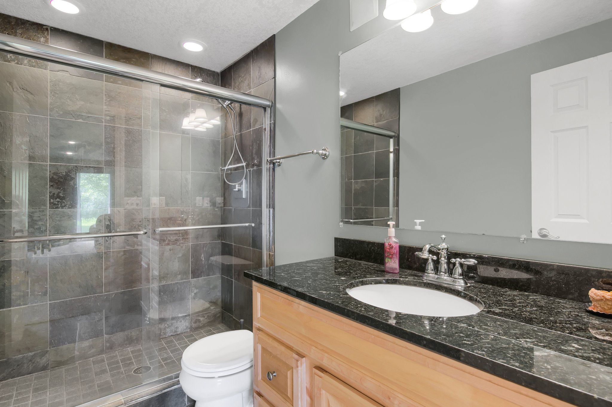 8954 Comstock Ln N, Maple Grove, MN 55311, USA Photo 19