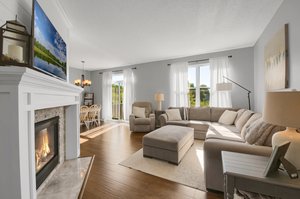 8954 Comstock Ln N, Maple Grove, MN 55311, USA Photo 3