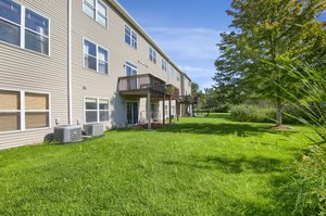 8954 Comstock Ln N, Maple Grove, MN 55311, USA Photo 1