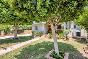 003_8960 Telfair Ave  Los 
