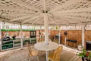 041_8960 Telfair Ave  Los 
