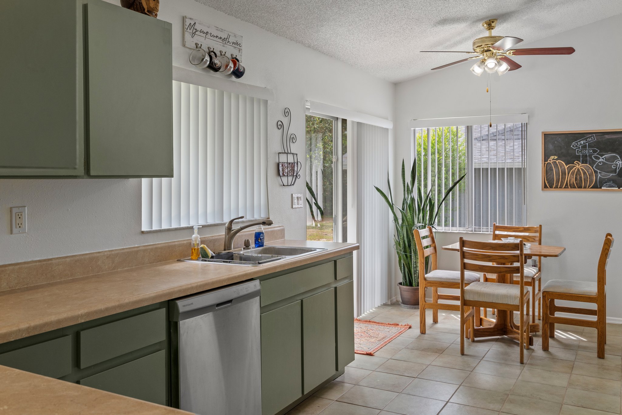 8966 Hernando Way, Spring Hill, FL 34613, USA Photo 10