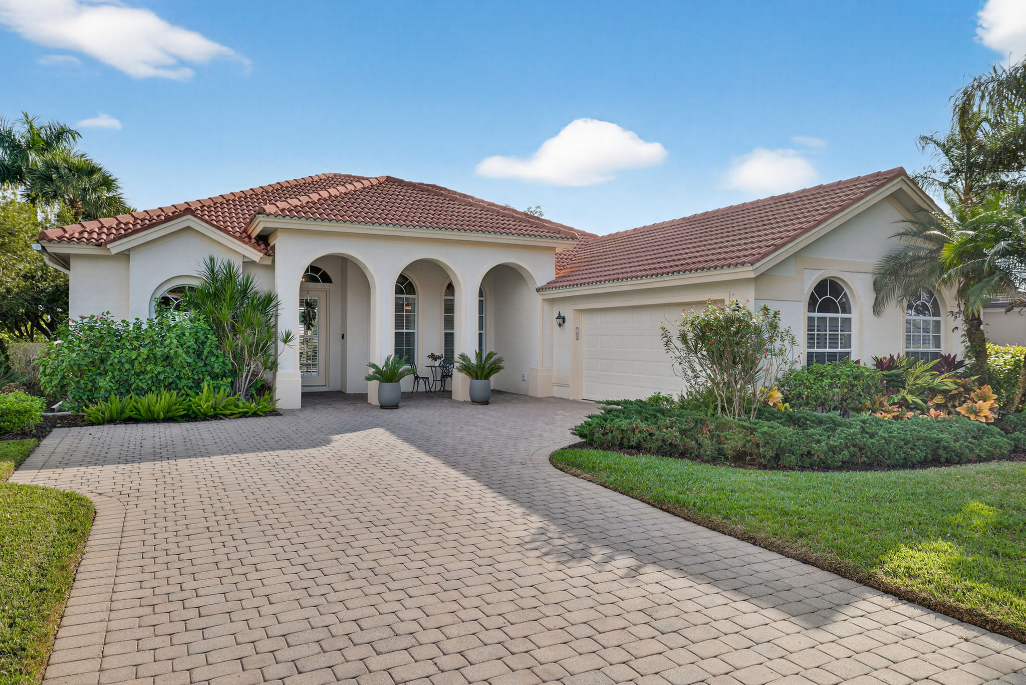 Front Exterior 2 of 2