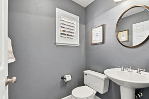 031_F8_897 Windsor Hills Cir