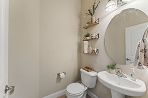  Photo 31