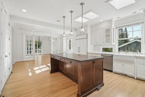 NE 10th St-S0909-031.jpg