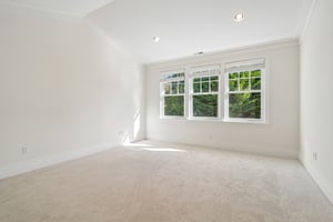 NE 10th St-S0909-038.jpg