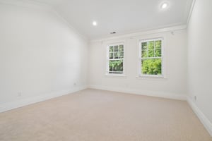 NE 10th St-S0909-067.jpg