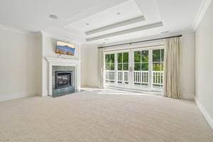 NE 10th St-S0909-074.jpg