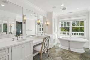 NE 10th St-S0909-077.jpg