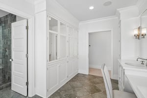 NE 10th St-S0909-081.jpg