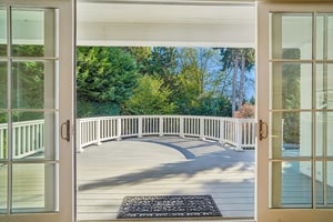 NE 10th St-S0909-089.jpg