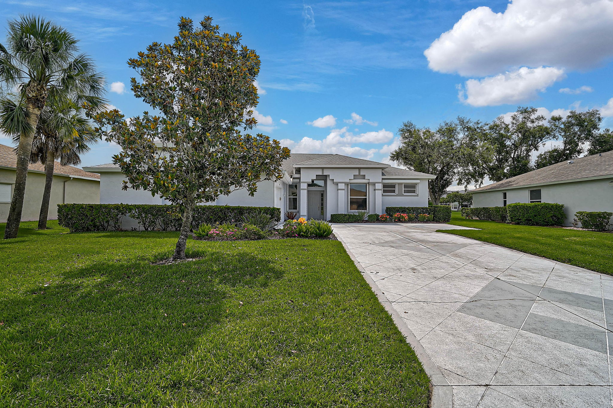 8979 Grey Oaks Ave-3