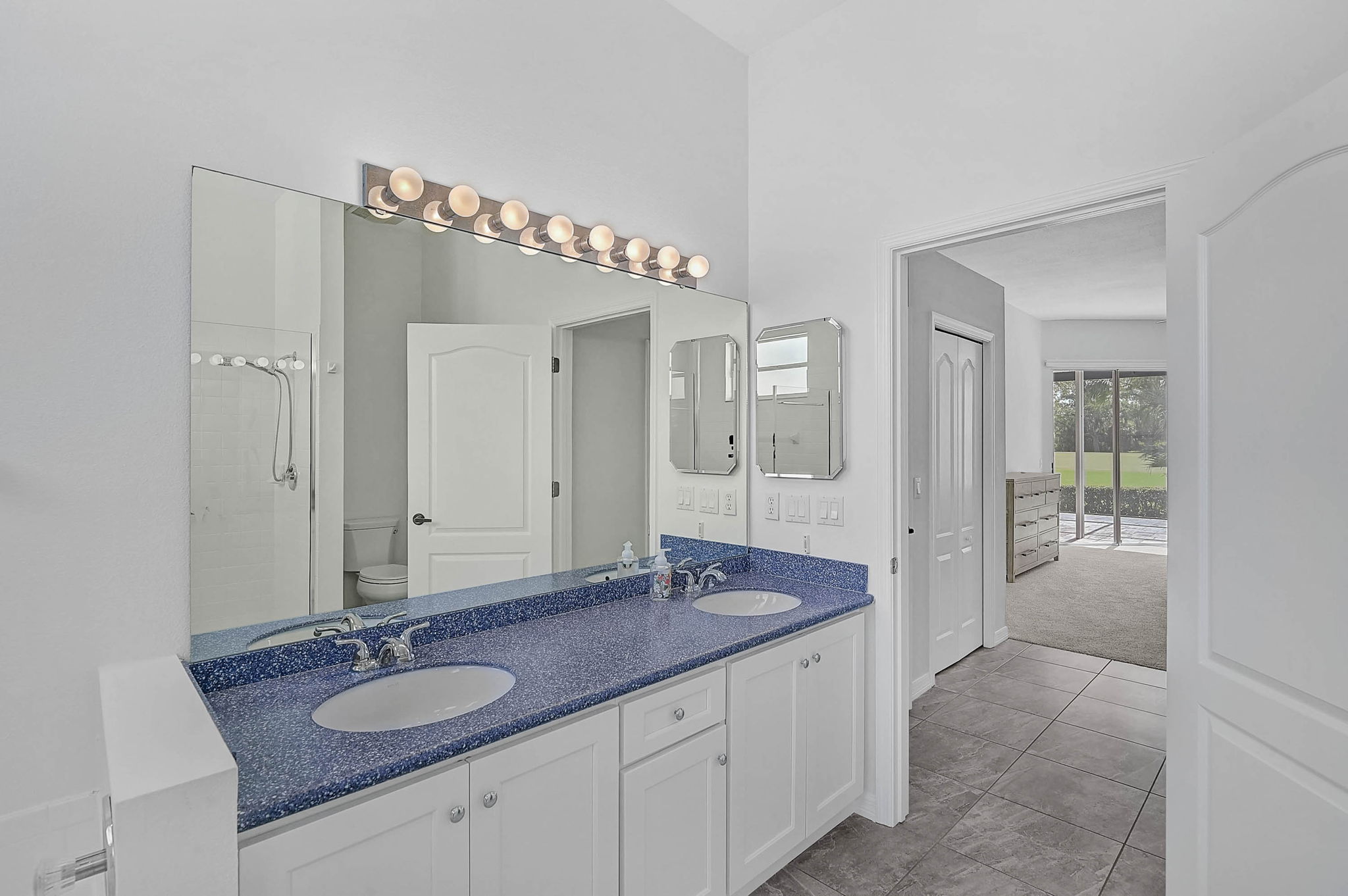8979 Grey Oaks Ave-30