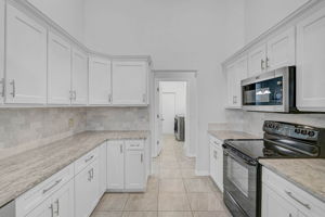 8979 Grey Oaks Ave-15