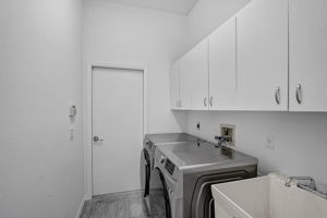 8979 Grey Oaks Ave-22