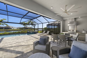 Spacious lanai with pool, spa & outdoor kitchen