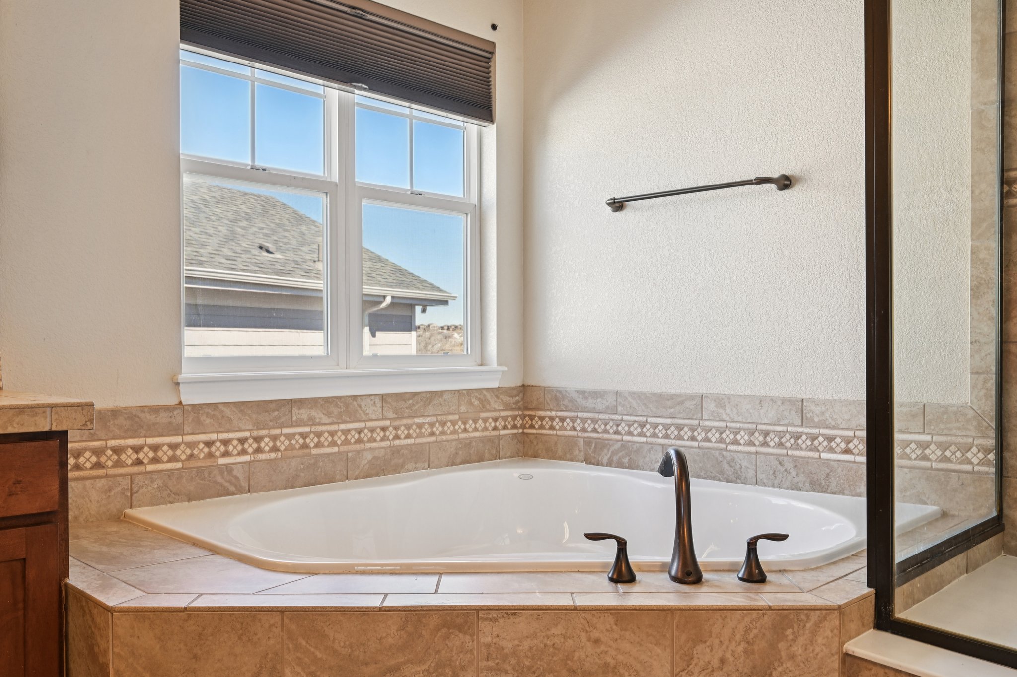 Jarvis Dr-S0503-037.jpg