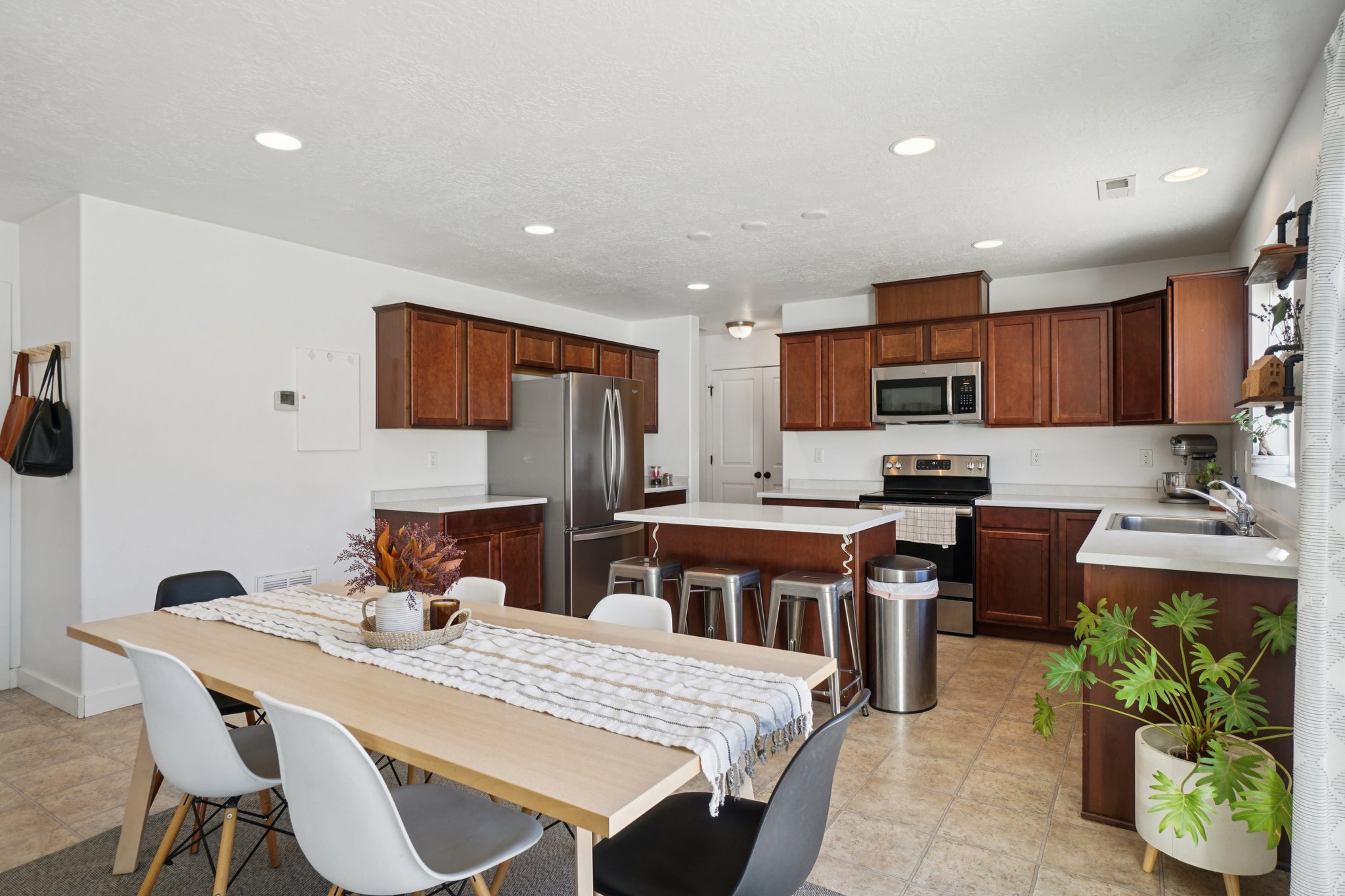 Open Kitchen.jpg