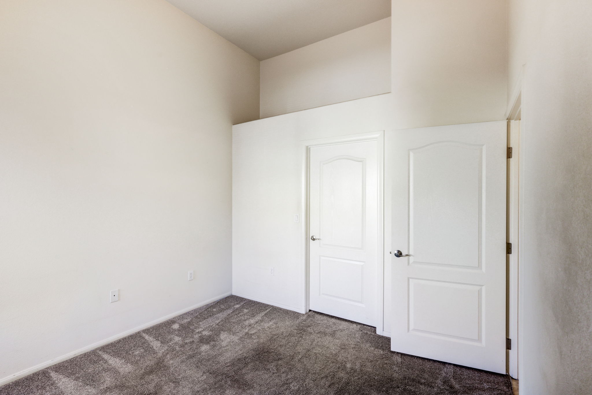 S Durango Dr 1002-015