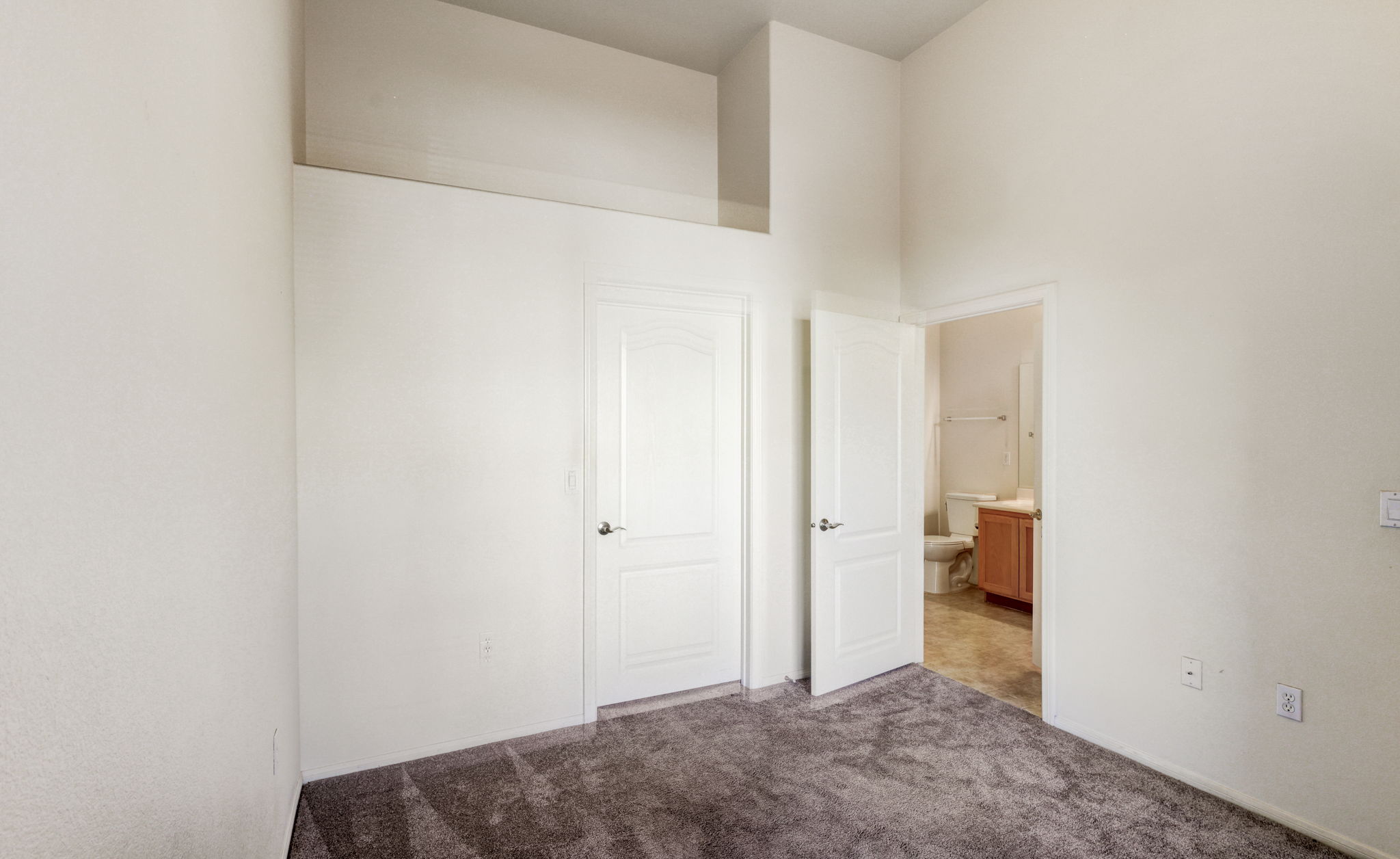 S Durango Dr 1002-016