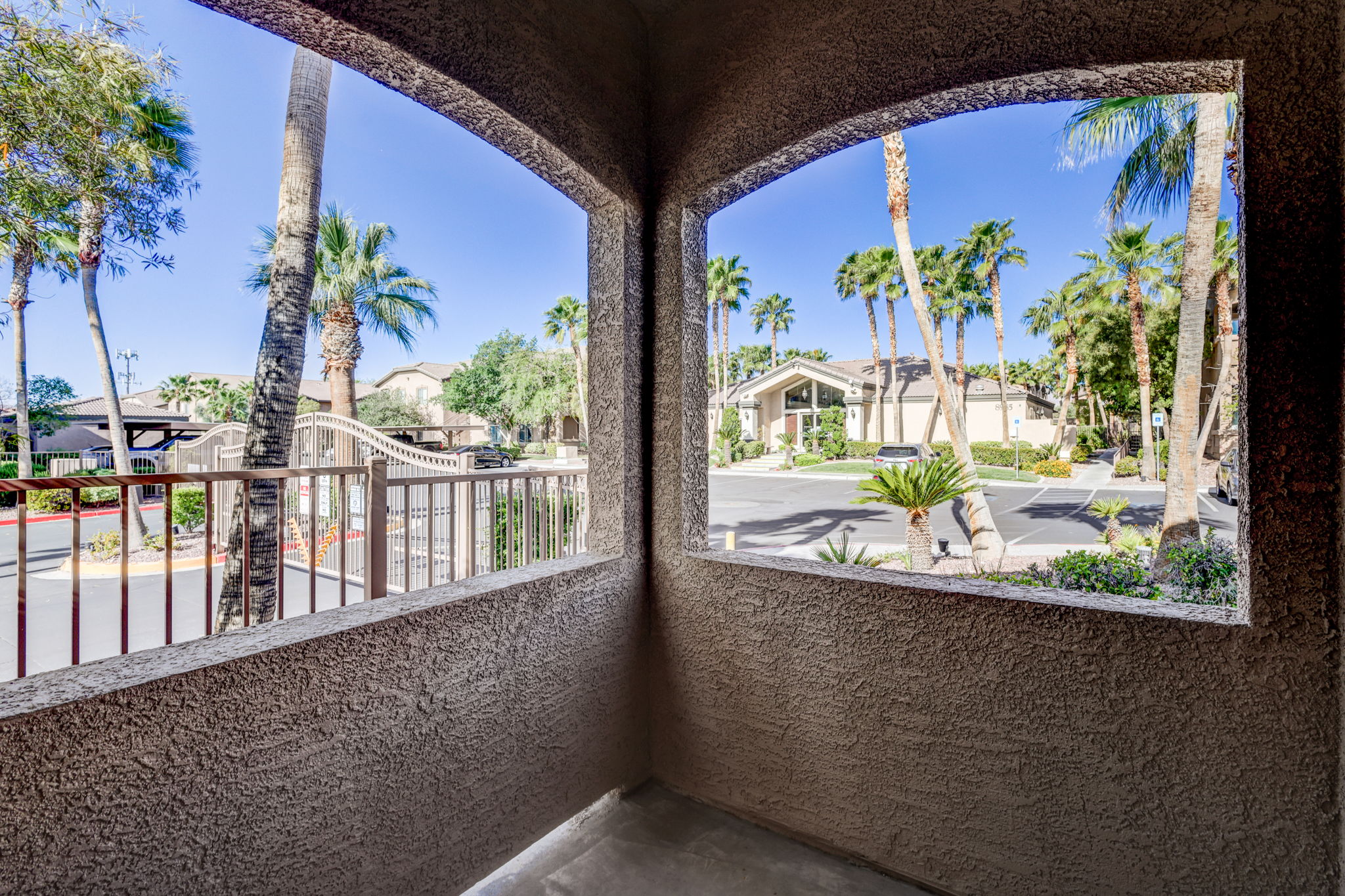 S Durango Dr 1002-019