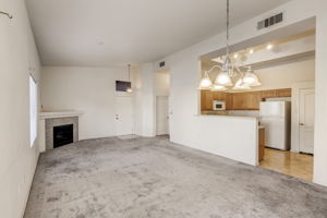 S Durango Dr 1002-003