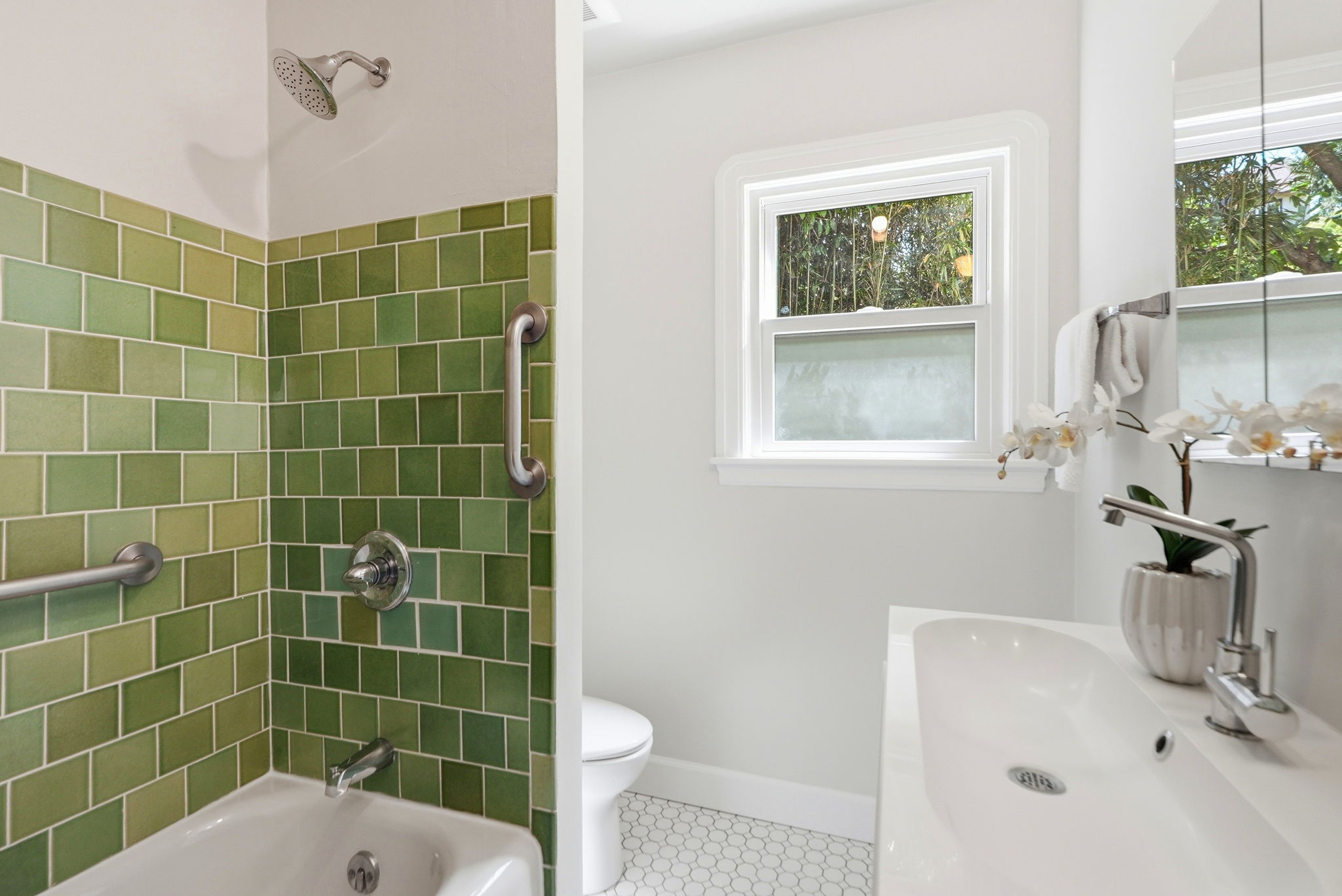 045_F8_899 Arlington Ave