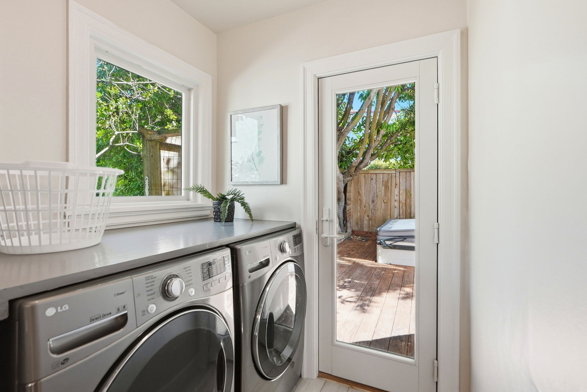 049_F8_899 Arlington Ave