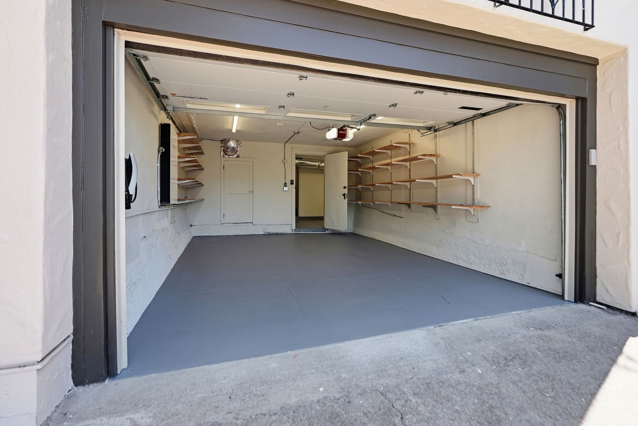 055_F8_899 Arlington Ave