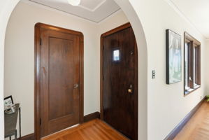 006_F8_899 Arlington Ave