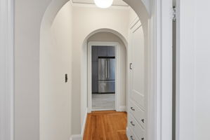 013_F8_899 Arlington Ave