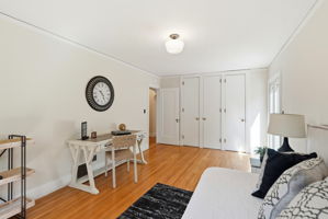 031_F8_899 Arlington Ave
