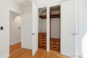 044_F8_899 Arlington Ave