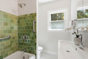 045_F8_899 Arlington Ave