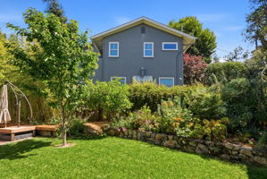 064_F8_899 Arlington Ave