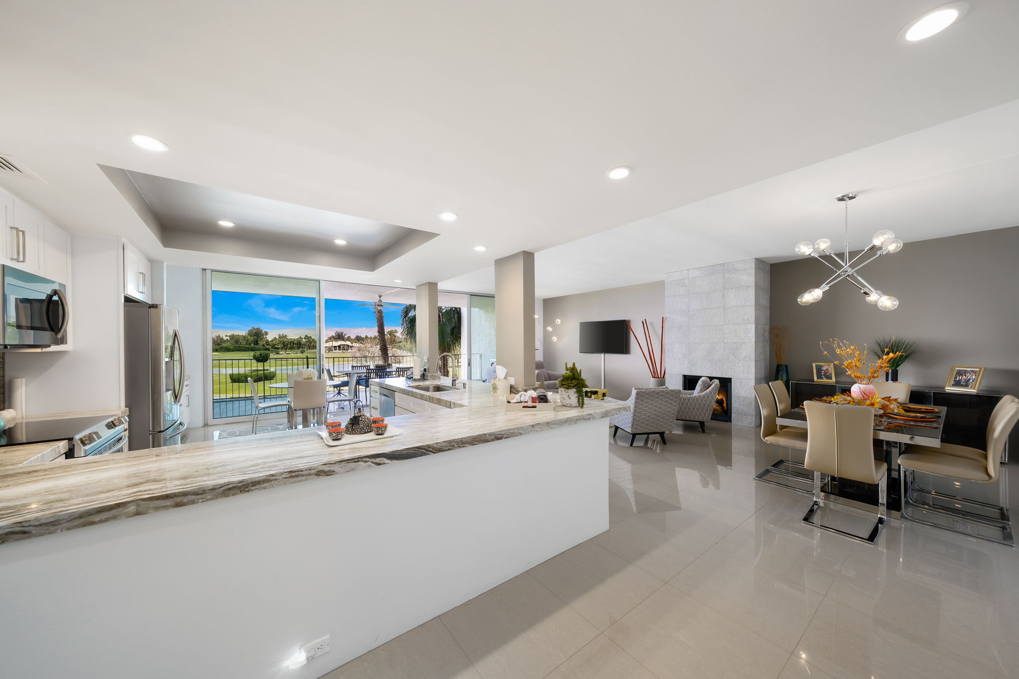  899 Island Dr, Rancho Mirage, CA 92270, US Photo 2