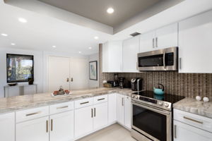  899 Island Dr, Rancho Mirage, CA 92270, US Photo 11