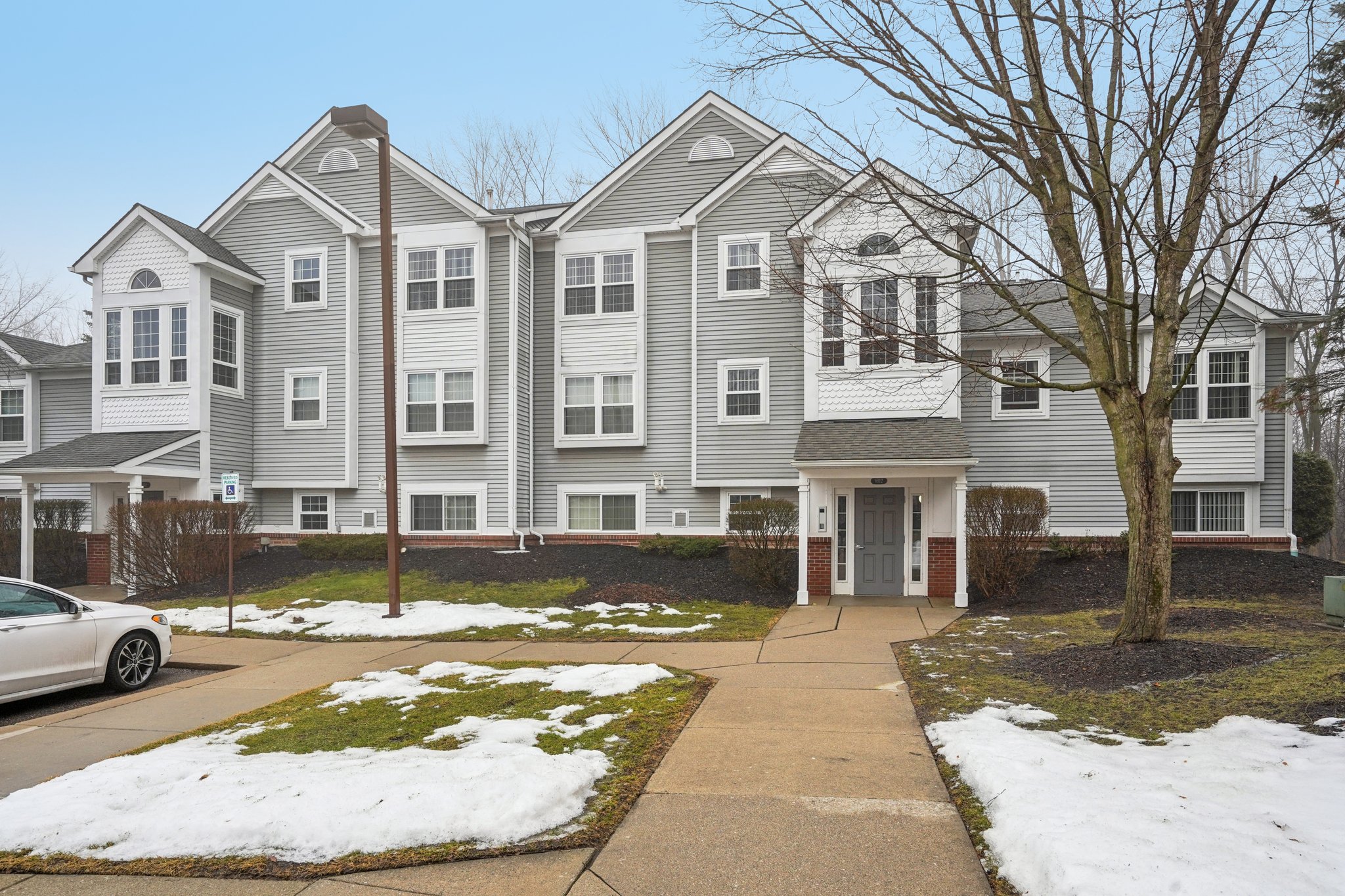 Brookwood St-S1902-003.jpg