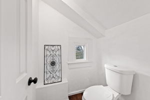  Photo 40