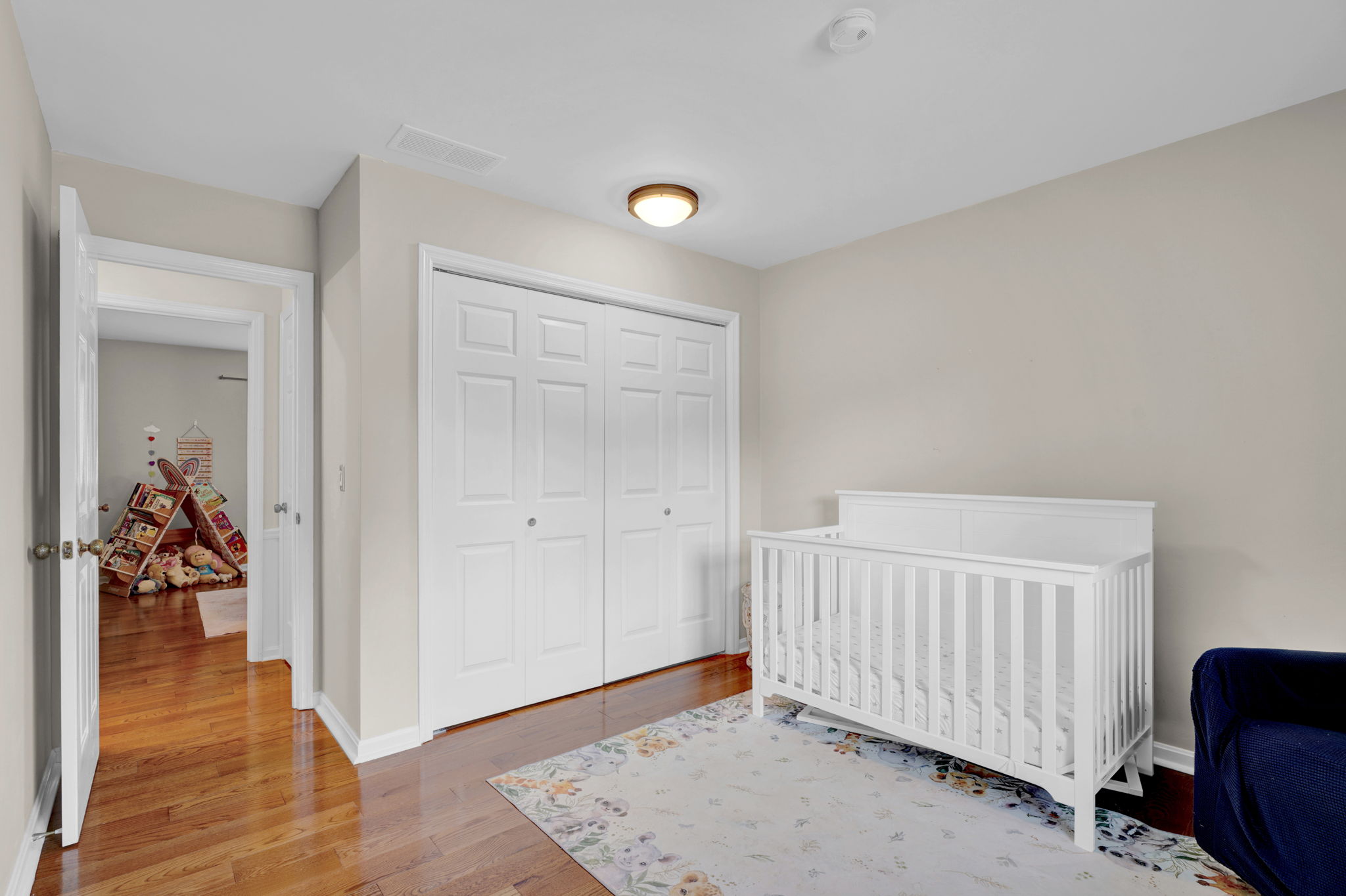 Spare bedroom 2 (chest in closet included)
