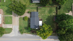 5 beds 2.5 baths