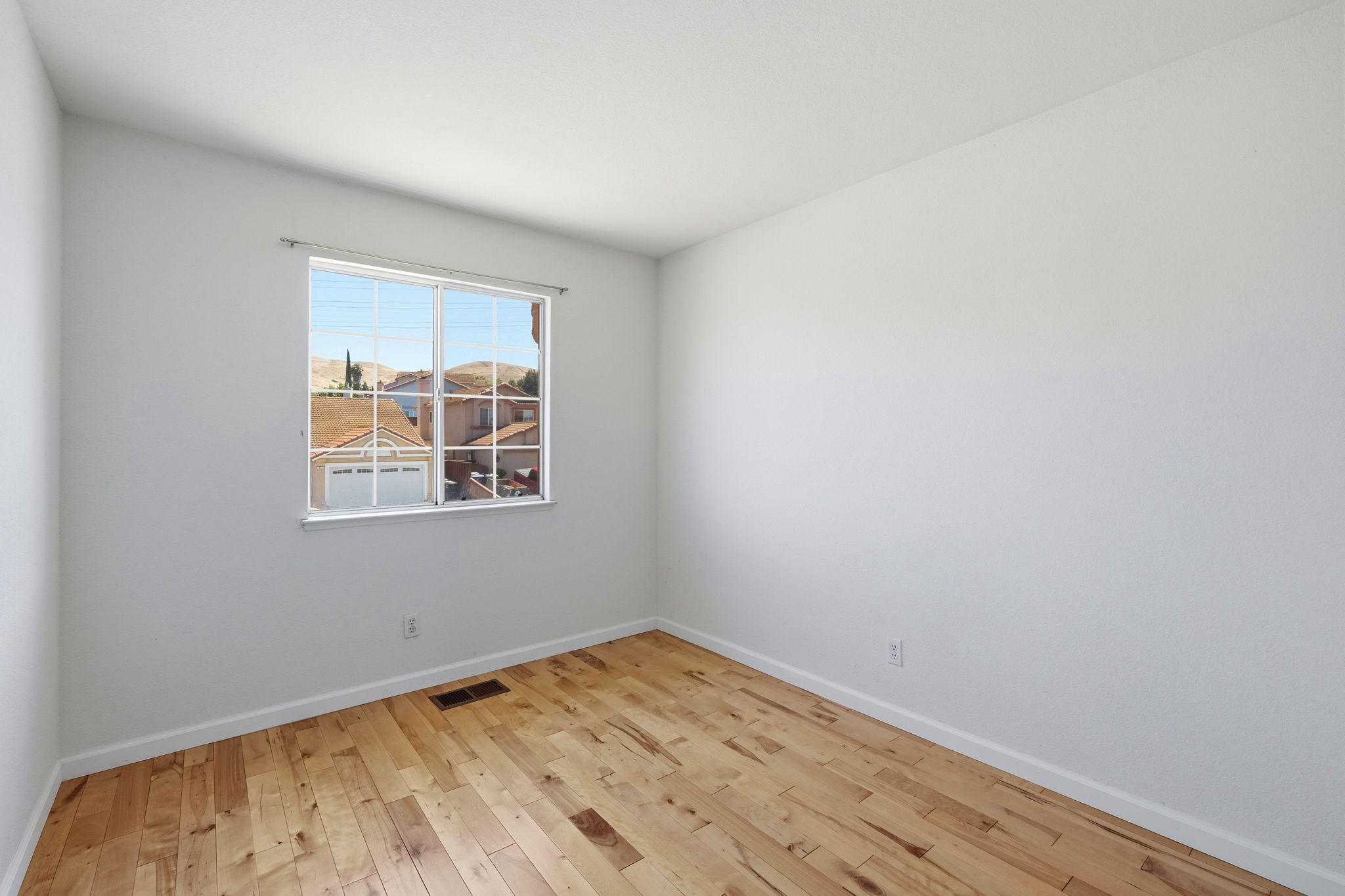 028_F8_9 Beechwood Ct
