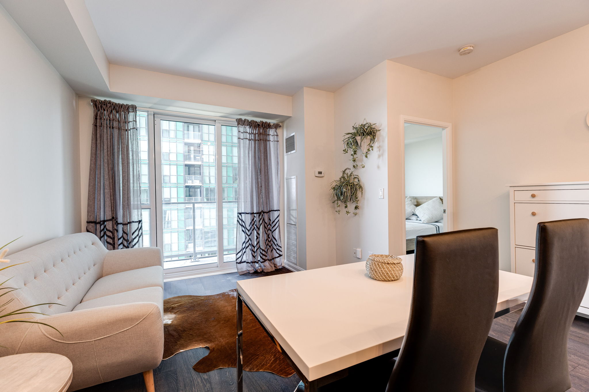 Toronto property showcase — delivered property photograph 8
