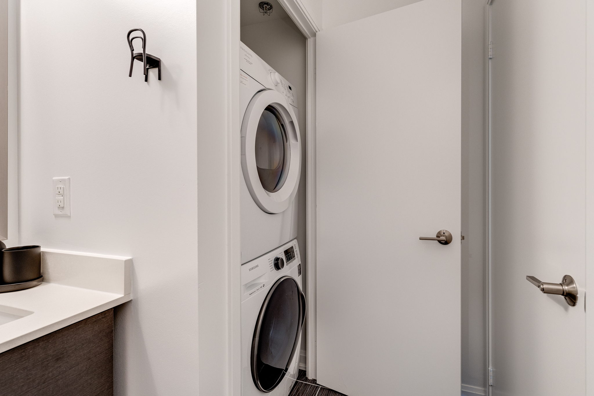 Toronto property showcase — delivered property photograph 17