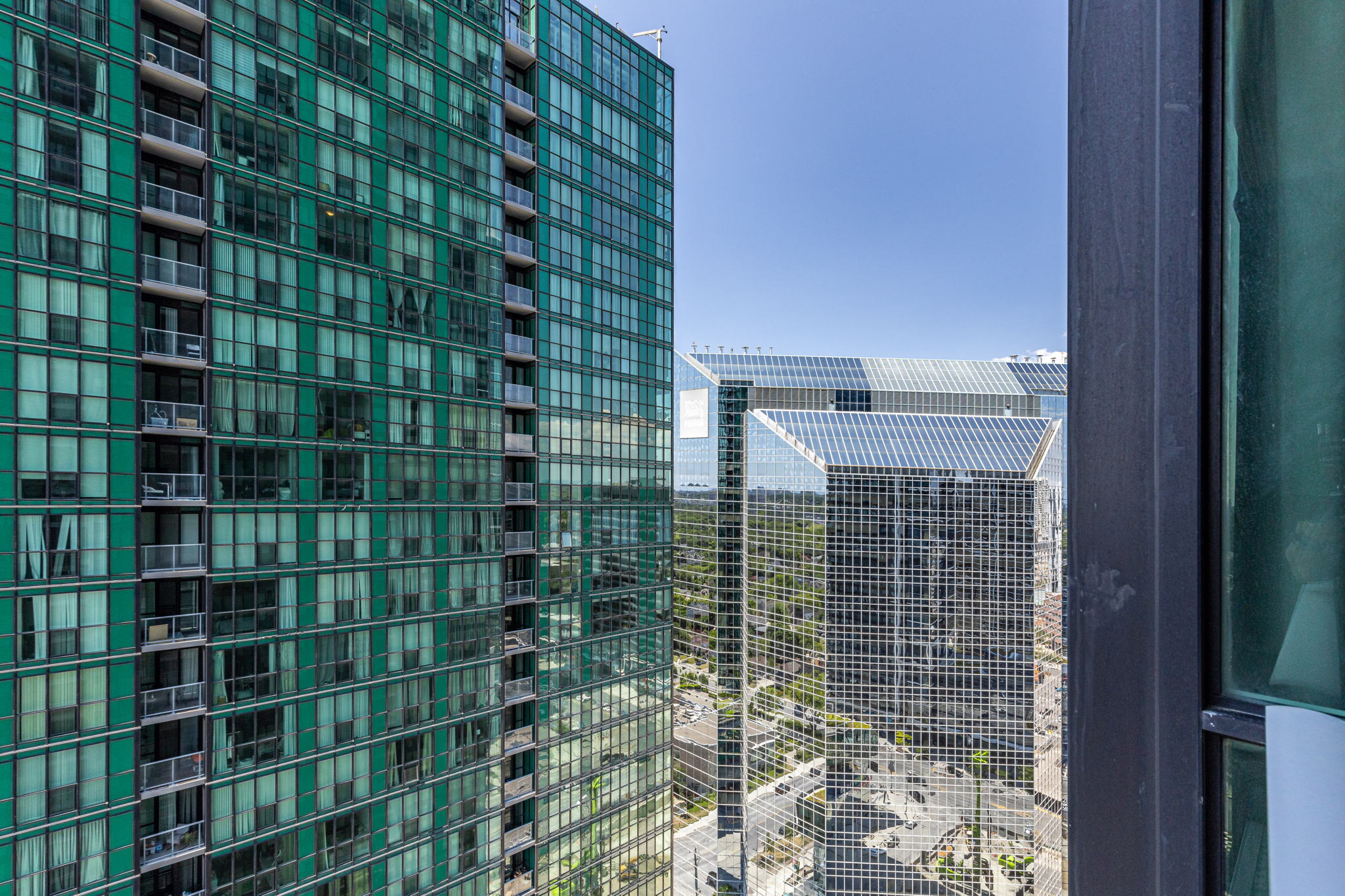 Toronto property showcase — delivered property photograph 24