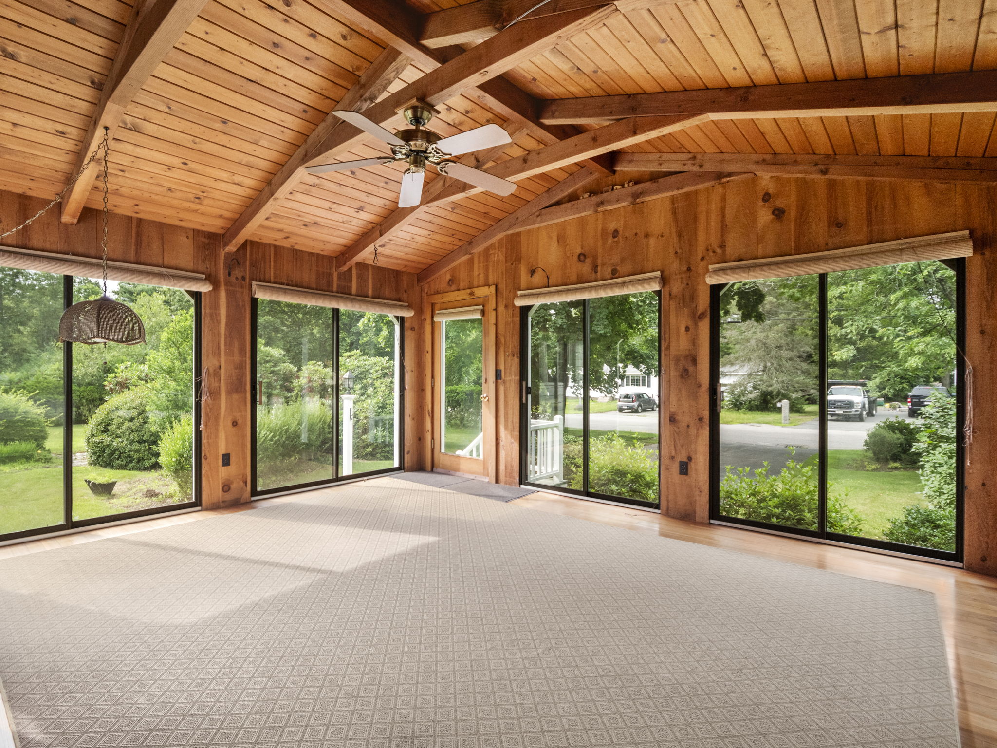 9 Brewster Ln Hanover MA-41